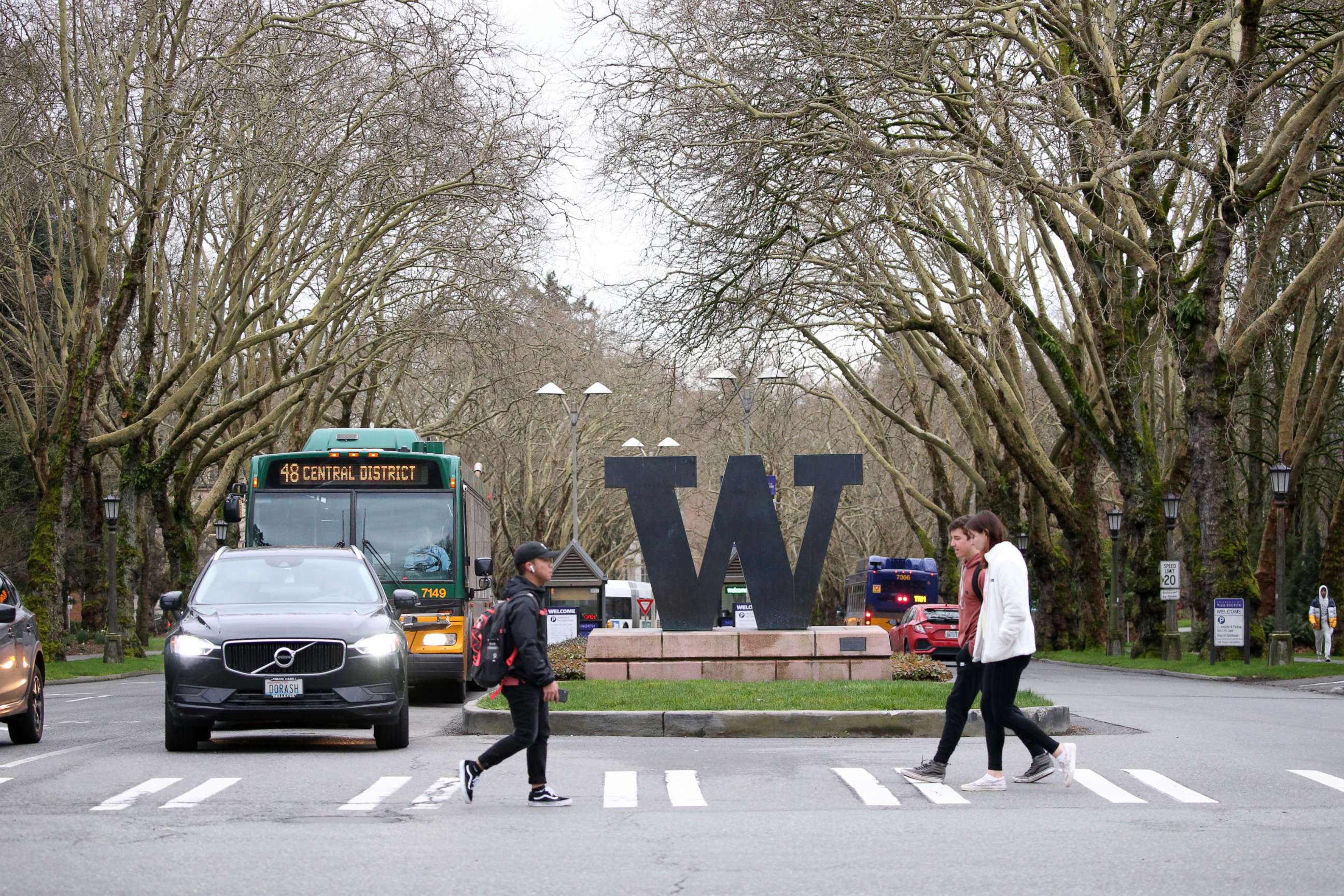 PHOTO: Students at the University of Washington are on campus for the last day of in-person classes on March 6, 2020 in Seattle. The university closed March 9, as a reaction to the novel coronavirus outbreak for the remainder of the winter quarter.