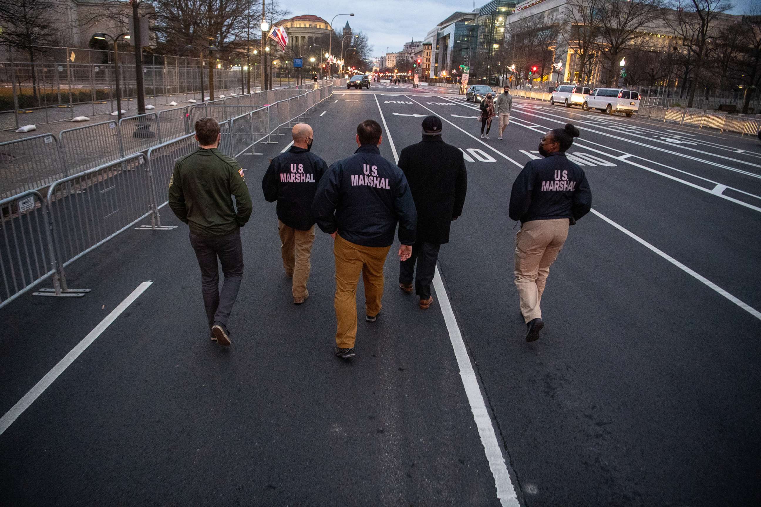 PHOTO: Members of the US Marshals from D.C. District Court head to swear in 2000 National Guard troops ahead of the presidential inauguration, Jan. 16, 2021.