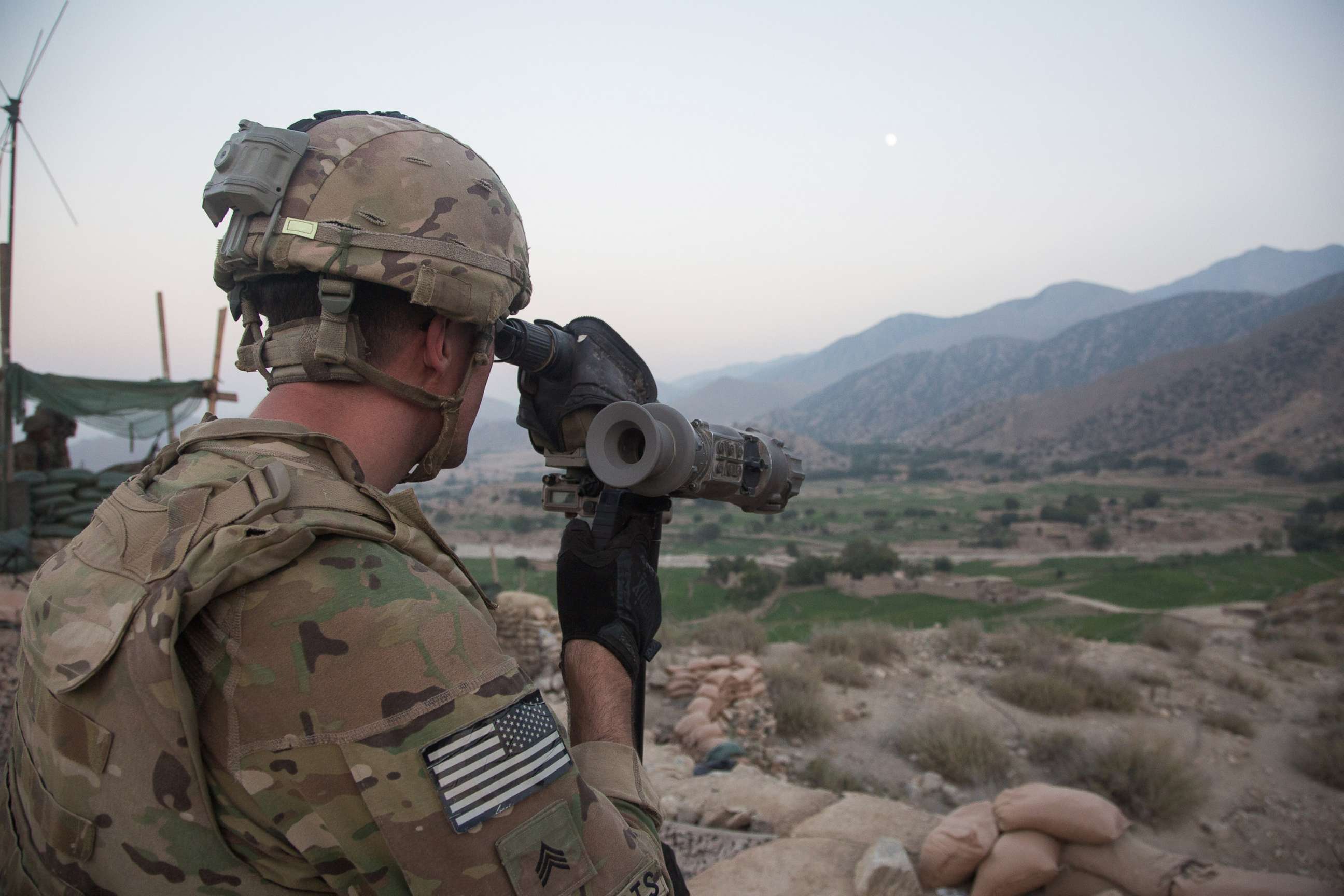 PHOTO: A U.S. Army sergeant scans the terrain in Pekha Valley, Achin District, Nangahar Province, Afghanistan, Sept. 3, 2017.