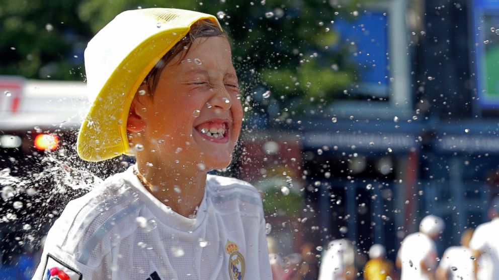 Heat wave peaks in eastern US, severe weather moves into Ohio Valley ...