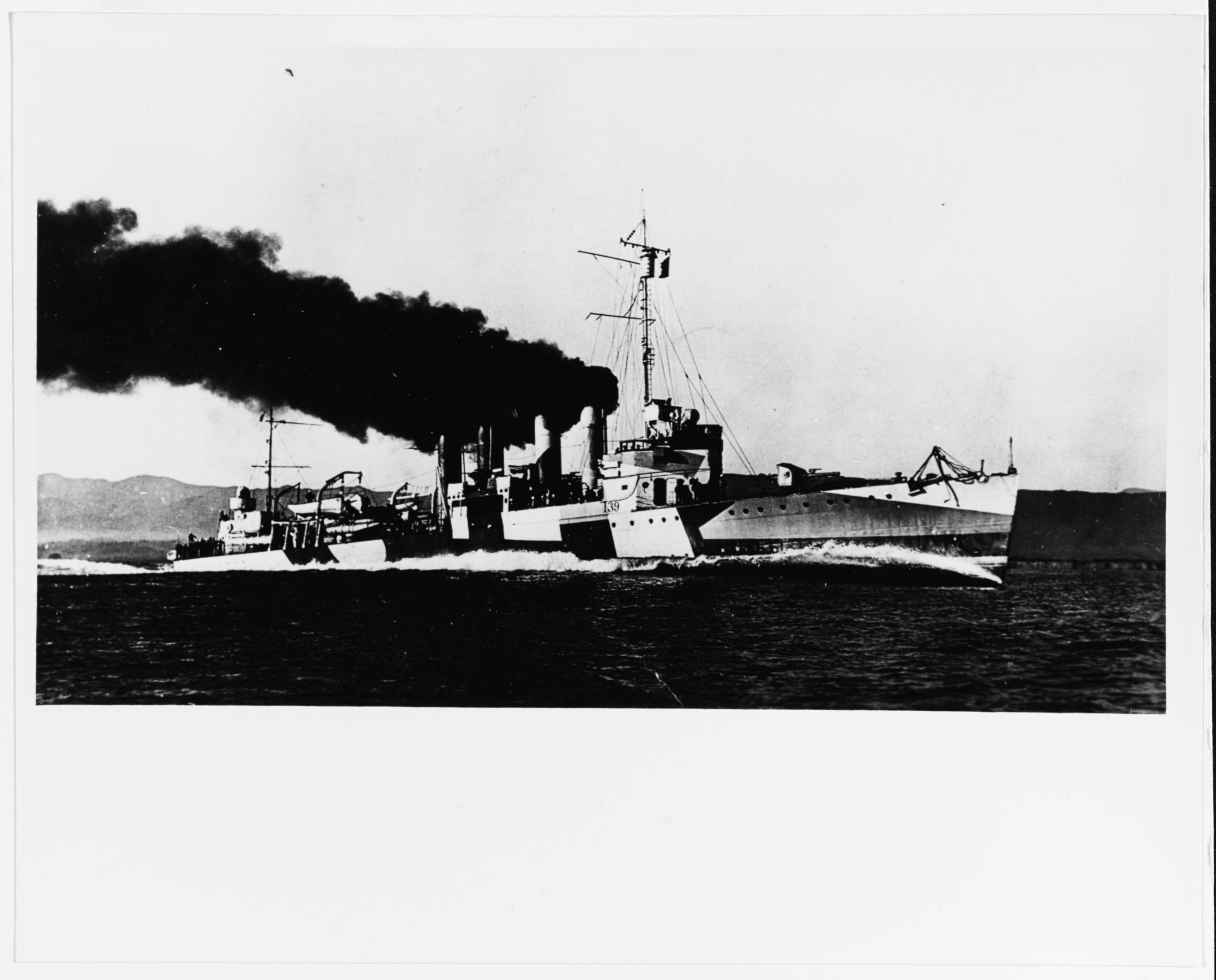 PHOTO: The USS Ward running speed trials off the California coast in September 1918, while painted in disruptive camouflage.