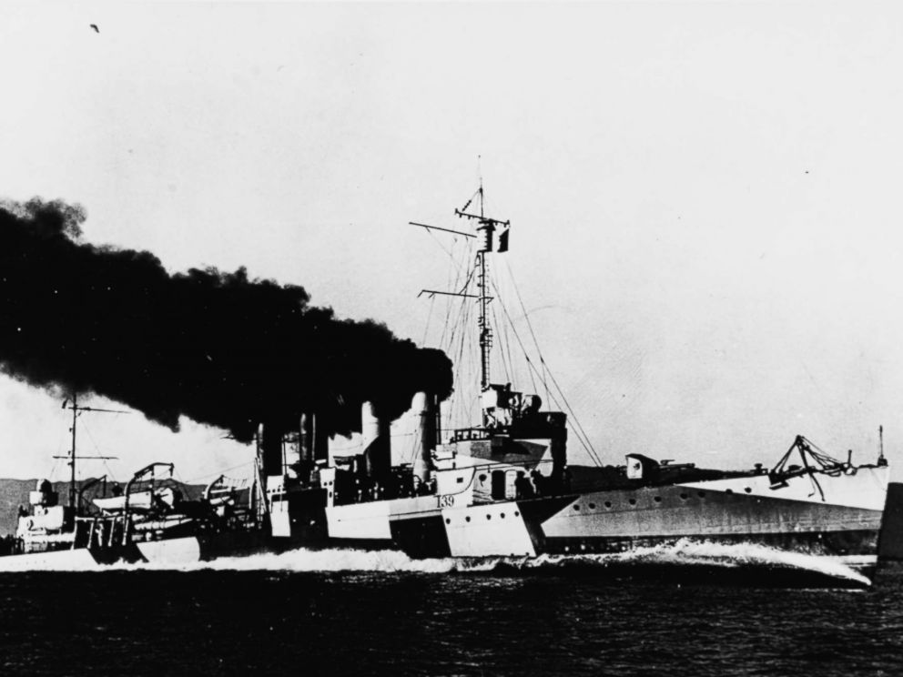 PHOTO: The USS Ward running speed trials off the California coast in September 1918, while painted in disruptive camouflage.