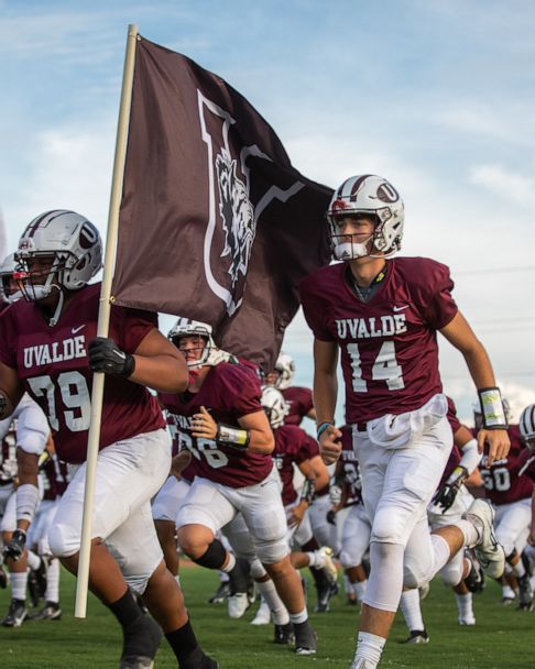 Texans to host Uvalde football team at Colts game