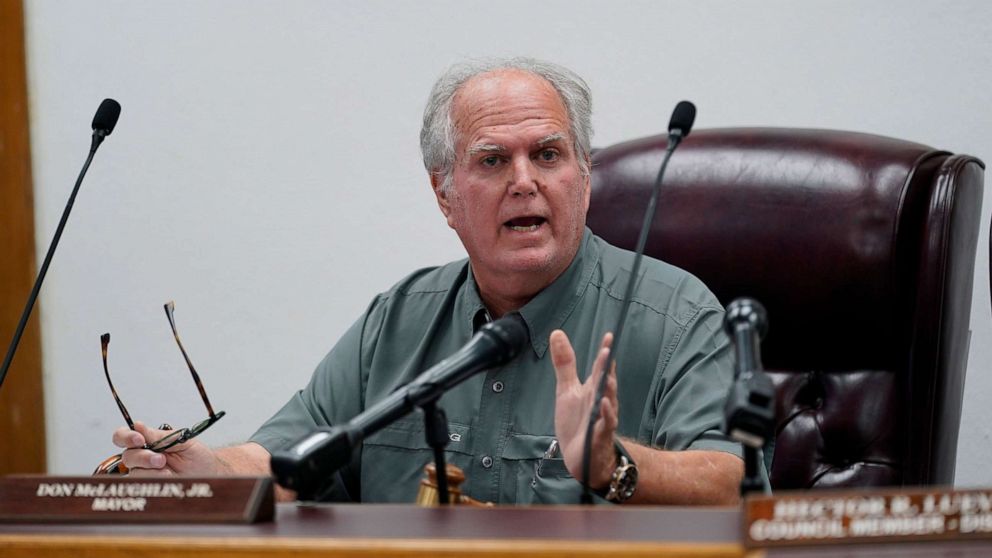 PHOTO: Uvalde Mayor Don McLaughlin, Jr., speaks during a special emergency city council meeting, on June 7, 2022, in Uvalde, Texas.