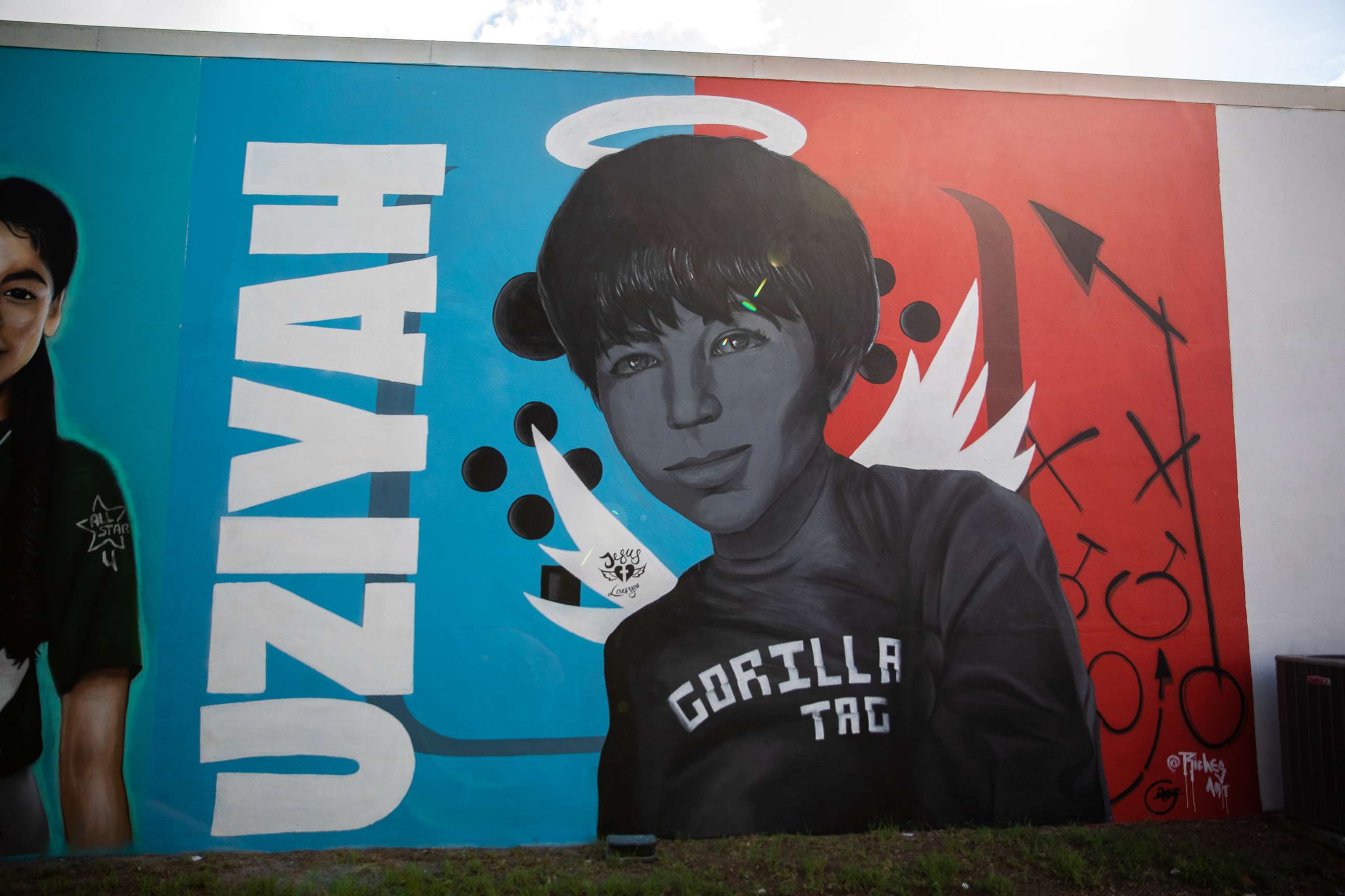 PHOTO: A mural in honor of Uziyah Garcia fills the wall of a building in downtown Uvalde, Texas, Aug. 21, 2022.