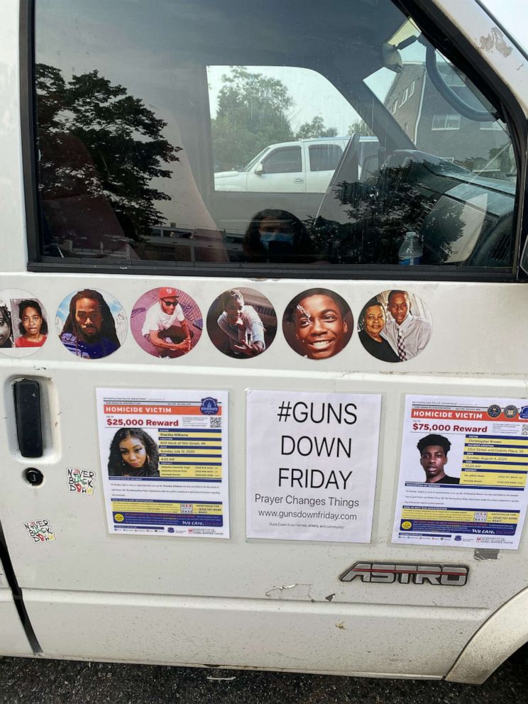 PHOTO: Jawanna Hardy founded an outreach program called "Guns Down Friday," which is aimed at providing comfort to families who have lost loved ones to gun violence.
