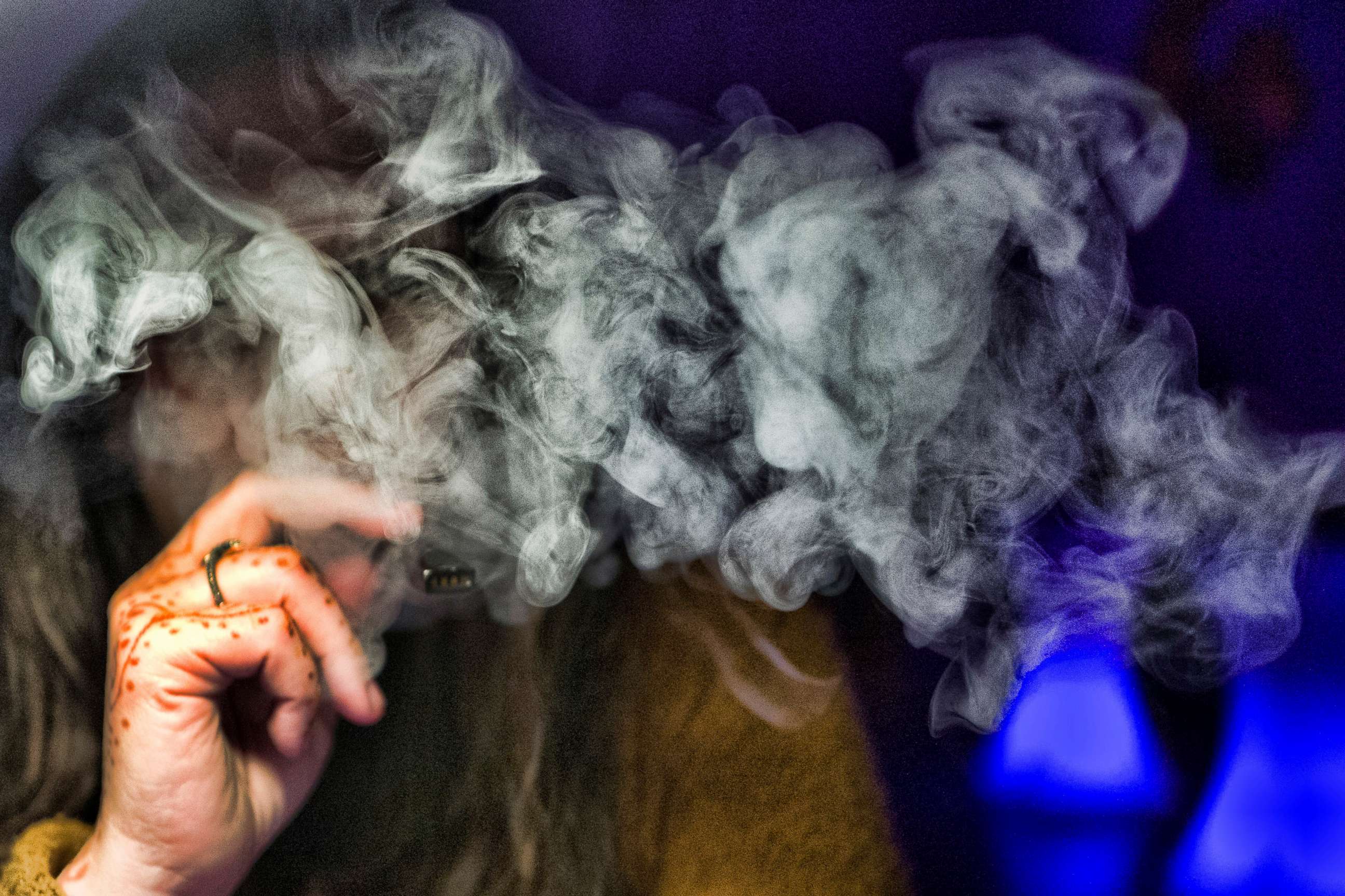PHOTO: A woman takes a puff from a cannabis vape pen in Los Angeles, Dec. 22, 2018.