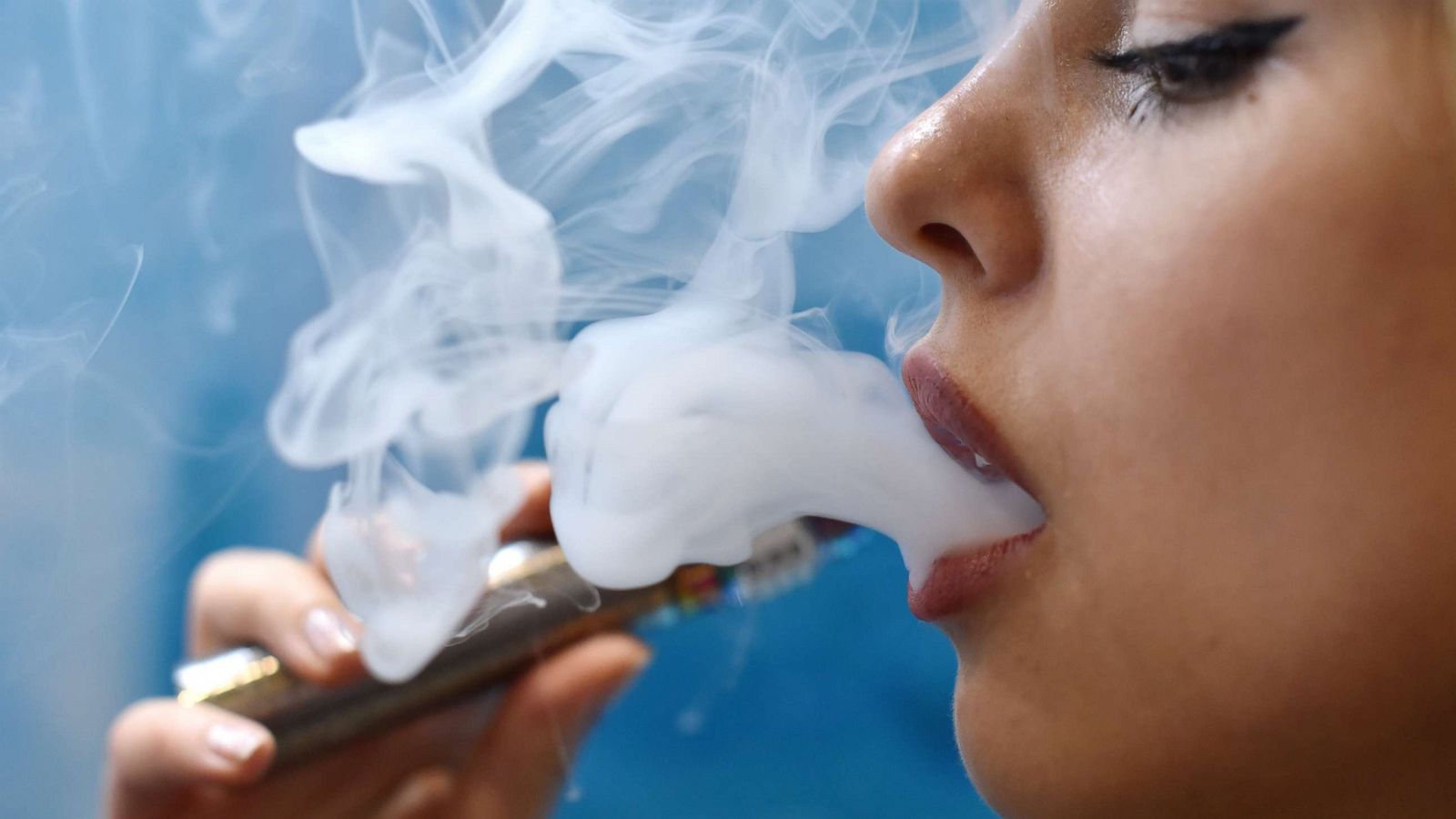 Massachusetts sues e cigarette company Eonsmoke for targeting