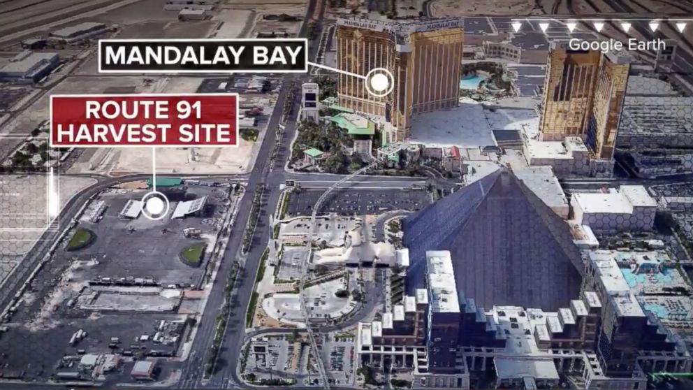 PHOTO:Las Vegas strip shooting after a gunman opens fire near Mandalay Bay casino, Oct 1, 2017.