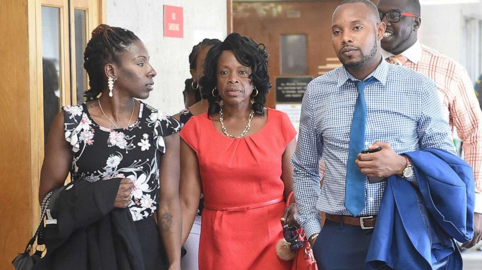 PHOTO: Veta Lewis, center, mother of Chanel Lewis, who was convicted for the murder of Karina Vetrano, leaves the Queens courtroom following a pretrial hearing, July 13, 2017.