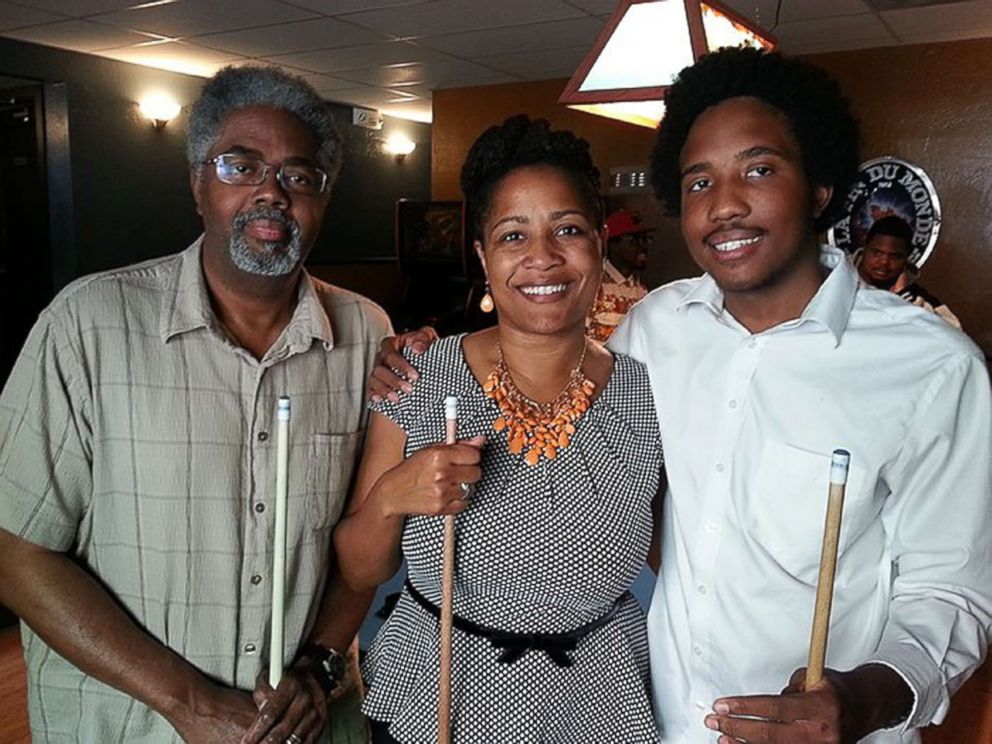 PHOTO: Victor McElhaney, right, is pictured with his father Clarence and mother, Councilmember Lynette McElhaney, in a photo released by his mother with a statement about his murder, March 10, 2019.