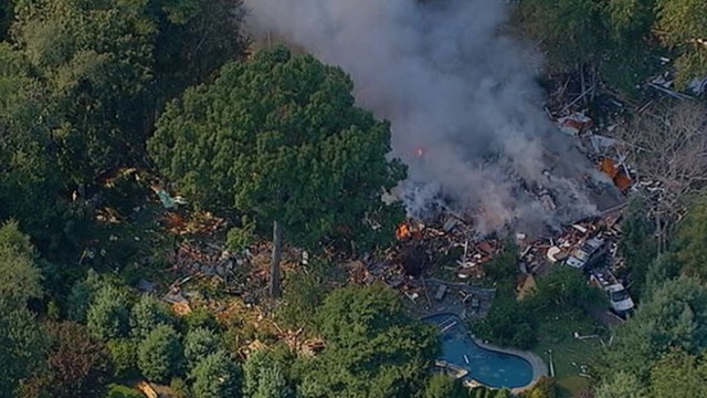 Explosion Levels House in Connecticut Video - ABC News