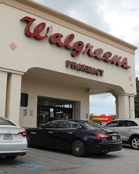 Walgreens, Rite Aid raise minimum age to buy tobacco to 21
