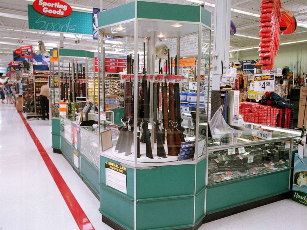 PHOTO: Guns for sale at a Wal-Mart, July 19, 2000.