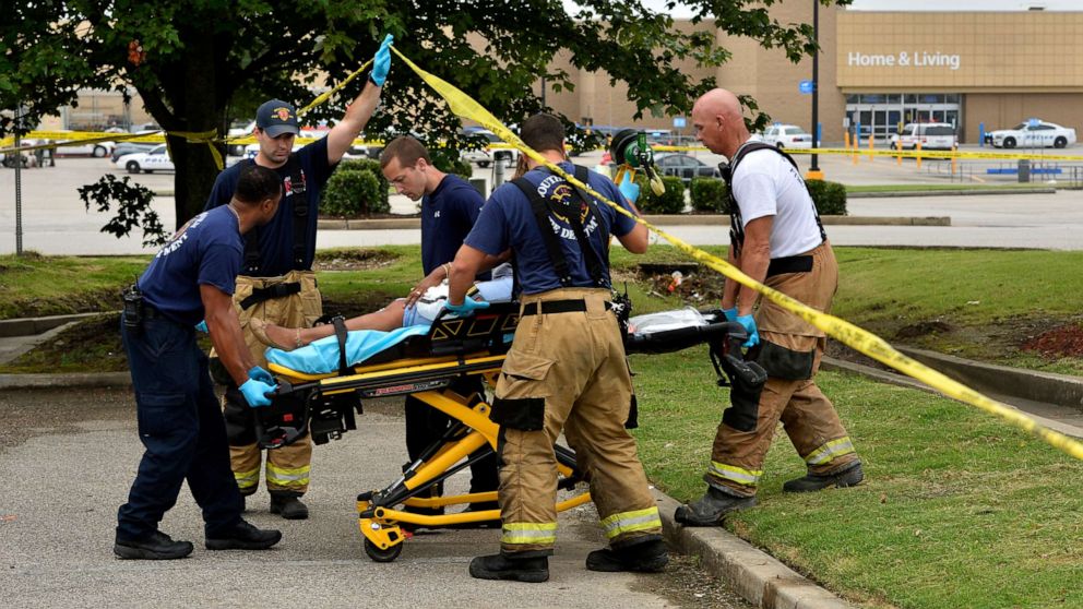 VIDEO: 2 dead after 'disgruntled employee' opens fire at Walmart in Mississippi: Police