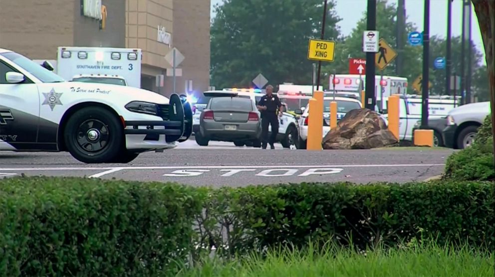 PHOTO: Police and emergency personnel respond to a shooting at a Walmart in Southaven, Miss., July 30, 2019.