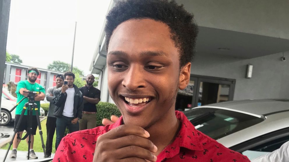 Young man walked miles for first day of work gets car from CEO