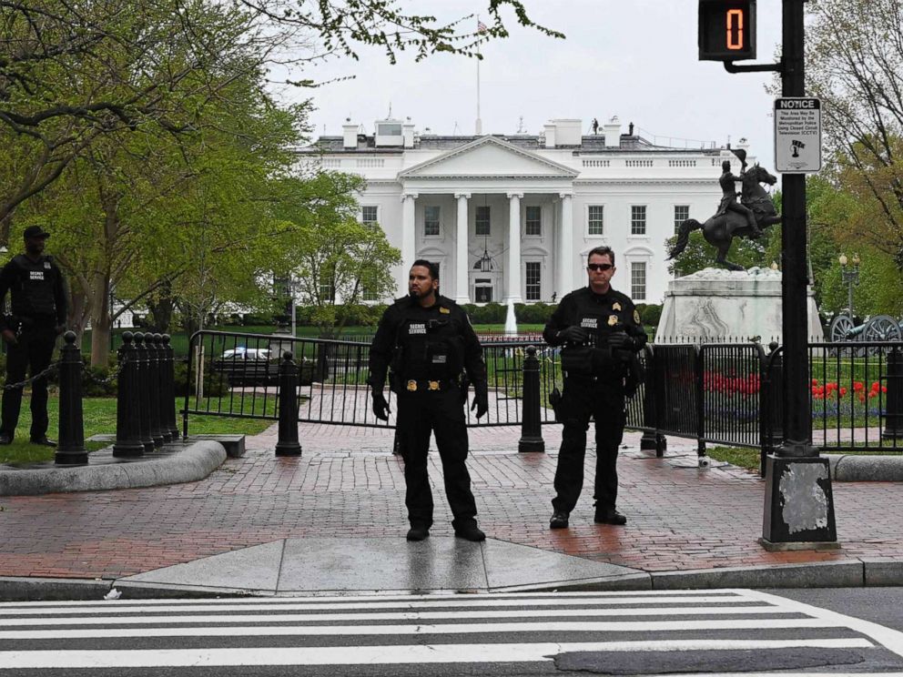PHOTO: Police secure the perimeter of the White House after a man reportedly tried to set himself on fire outside the presidential mansion on April 12, 2019 in Washington.