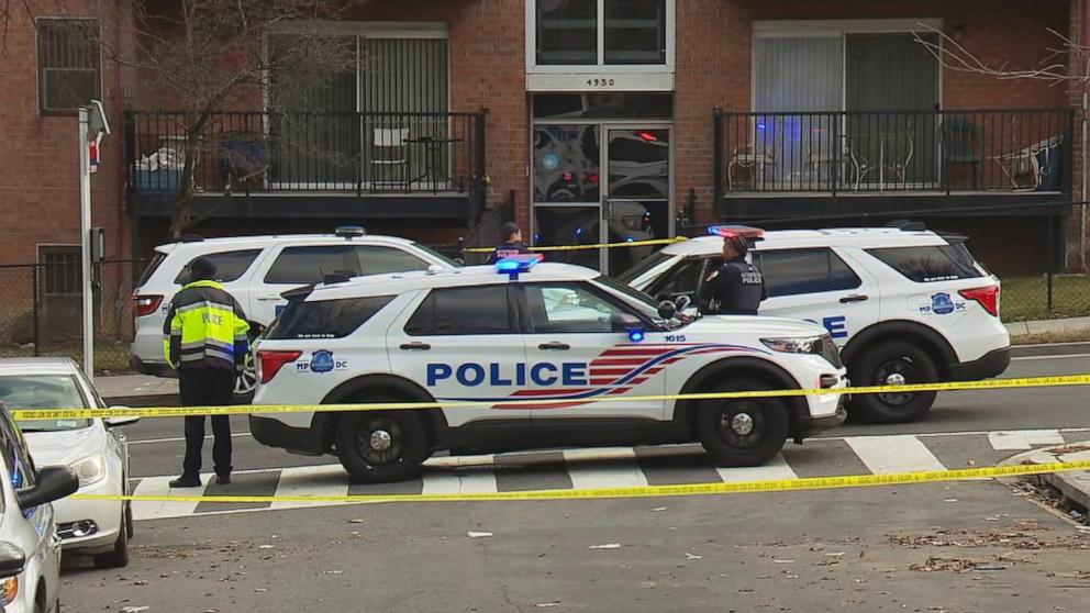 3 DC Police Officers Shot Trying To Serve Warrant, Alleged Gunman ...