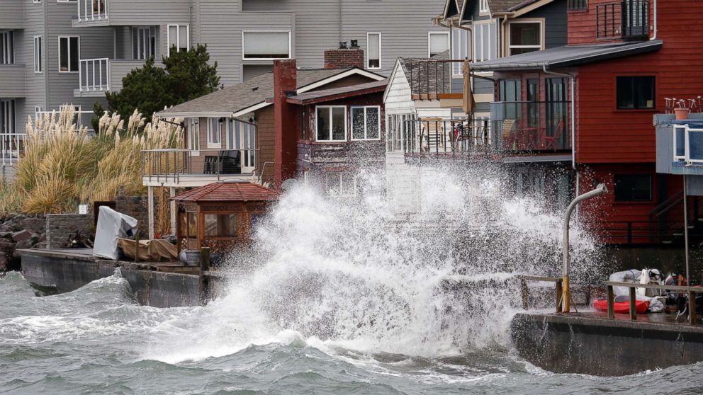 Washington State Braces For 2nd Storm, 1 Day After Deadly Winds And ...