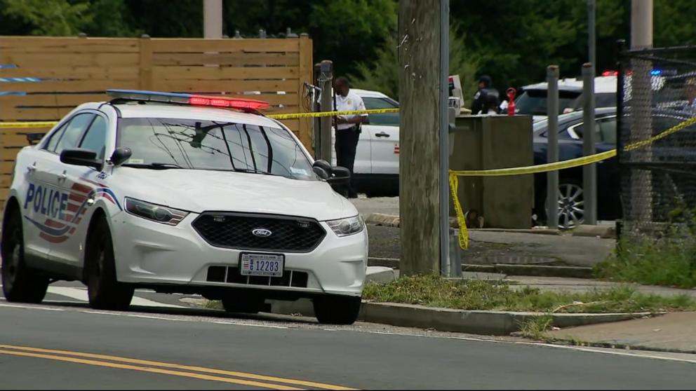 2 killed, 2 injured including toddler in DC shooting | GMA
