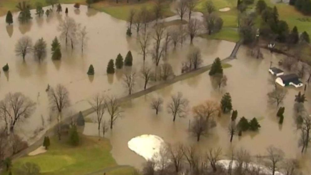 Midwest May See Record Flooding As Rain Continues Abc News 4102