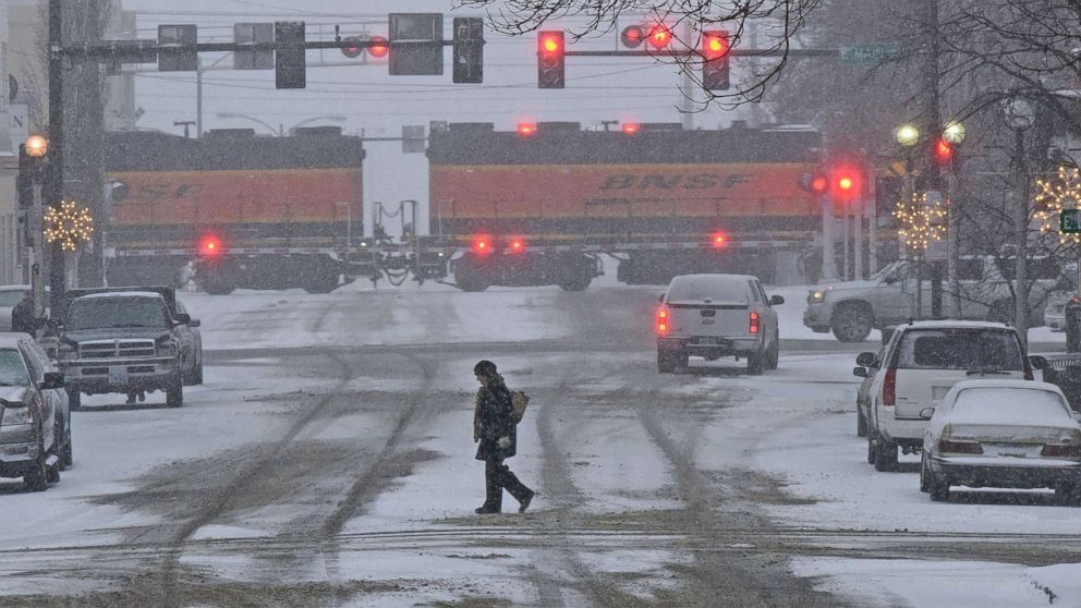 Midwest and Northeast brace for bitter cold, more snow - ABC News