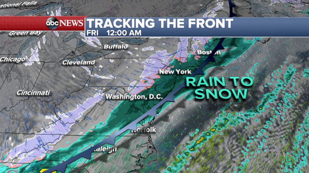 PHOTO: Forecasts show overnight the precipitation starting off as rain from Washington, D.C. to Boston before turning to snow in the early morning hours. 