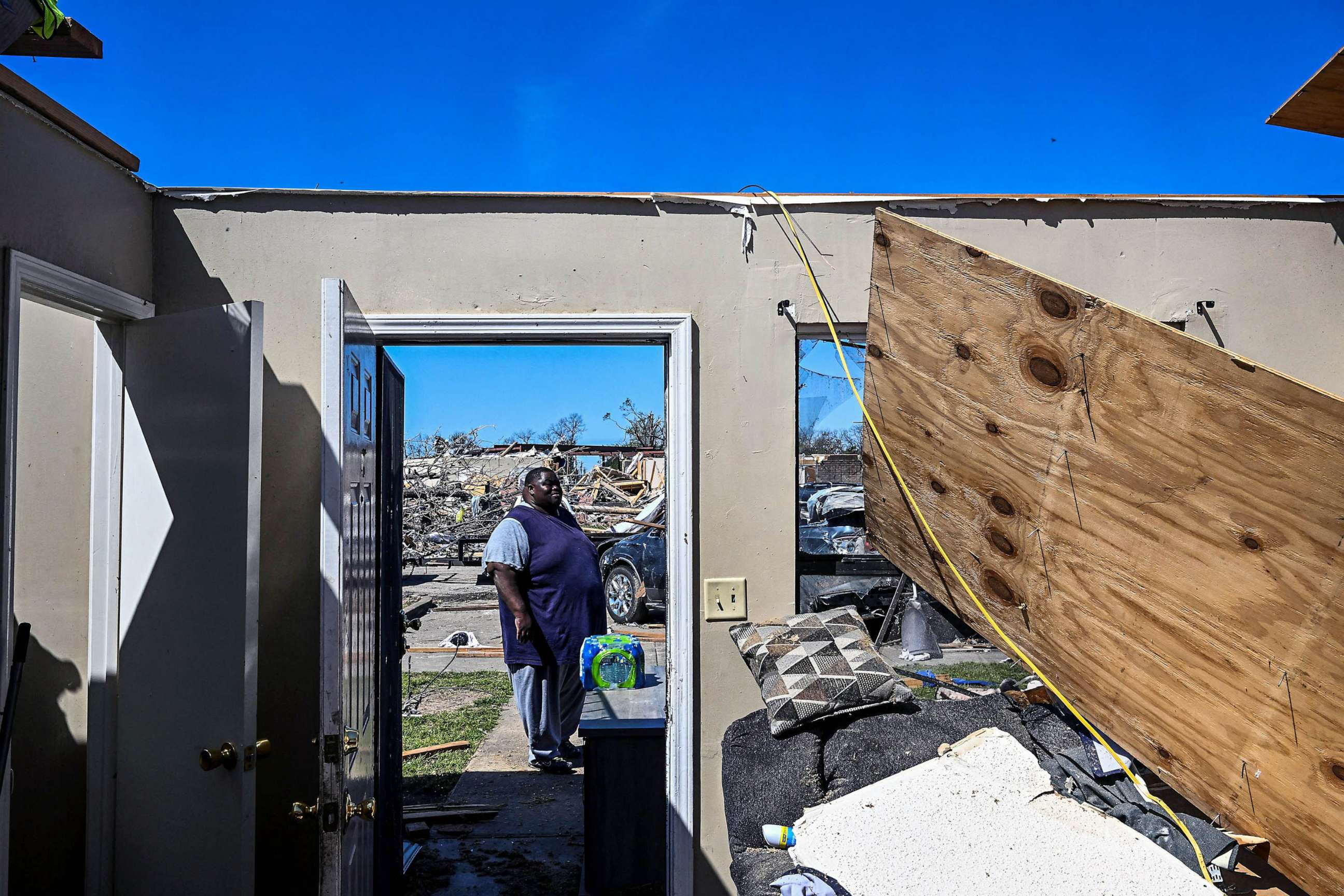 How To Shelter During A Tornado If You Don t Have A Basement ABC News