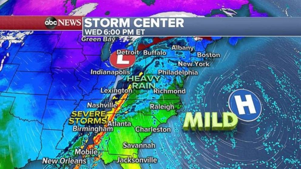 Large storm hitting central US, heading east with flooding rain, strong