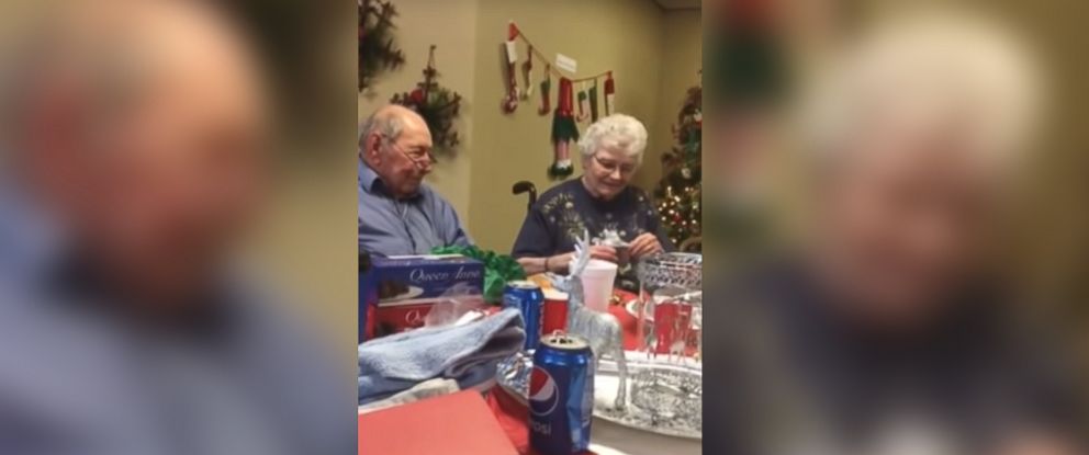 PHOTO: A man surprised his wife of 67 years with a wedding ring after she lost hers.