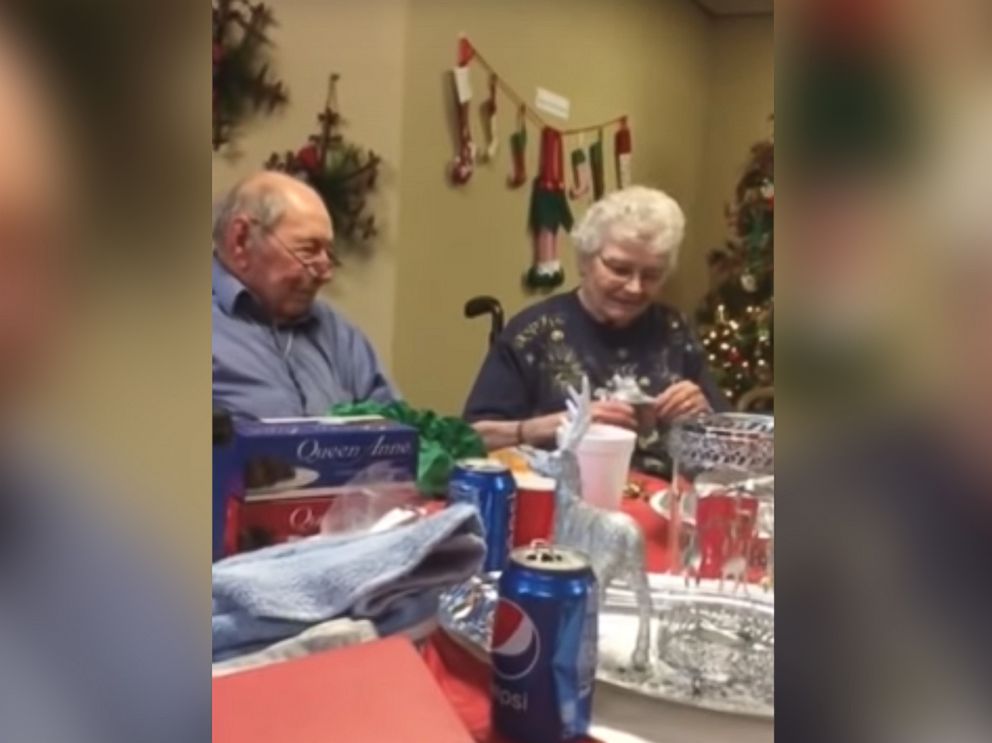 PHOTO: A man surprised his wife of 67 years with a wedding ring after she lost hers.