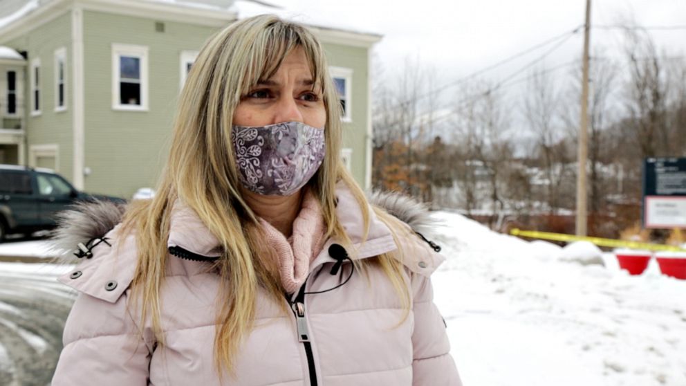 PHOTO: Vermont resident Wendy Bronson hasn't been able to see her children living in Canada in months because of pandemic restrictions.