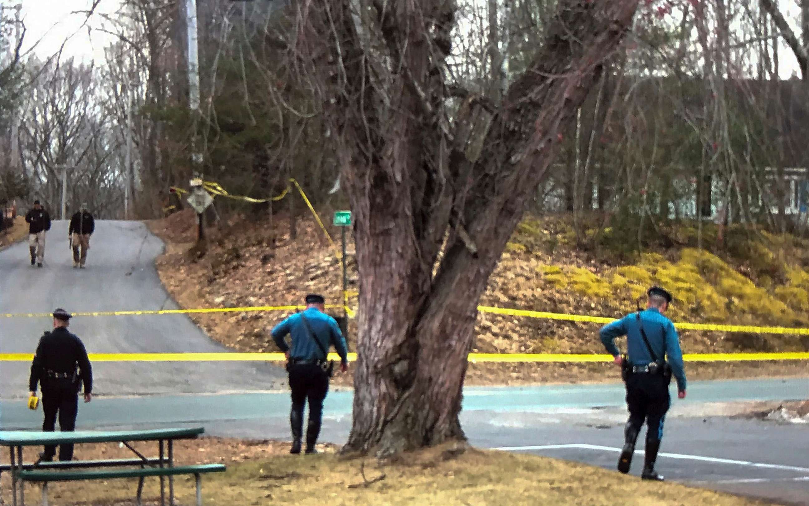 PHOTO: Police search around a home in West Brookfield, Mass., March 1, 2018.