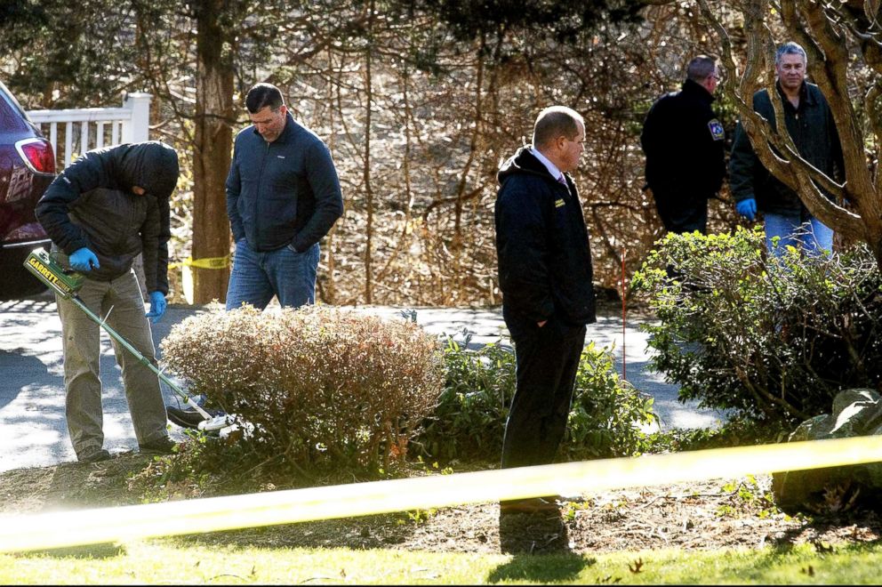 PHOTO: West Hartford police detectives search for evidence on Dec. 18, 2018, where one child was found dead and her mother left in stable condition after they were stabbed in a West Hartford, Conn., neighborhood, police said.