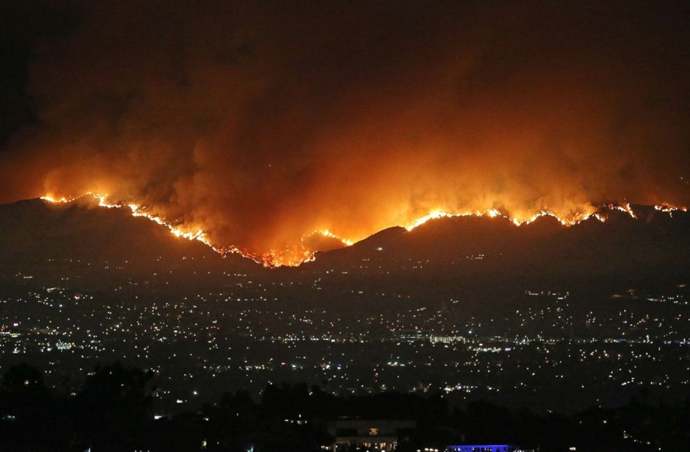 Wildfires rage out west amid scorching temperatures ABC News