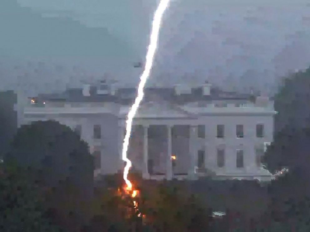 3 dead, 1 in critical condition in lightning strike near white house - abc  news