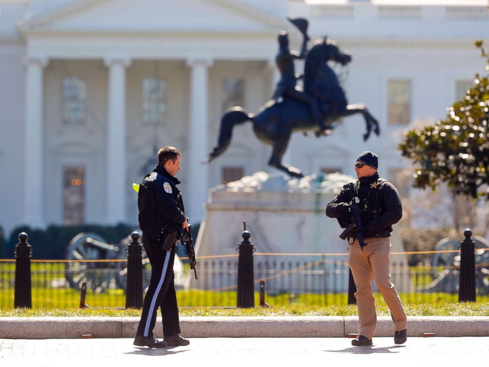 PHOTO: Law enforcement officers at Lafayette Park across from the White House in Washington, close the area to pedestrian traffic, March 3, 2018.