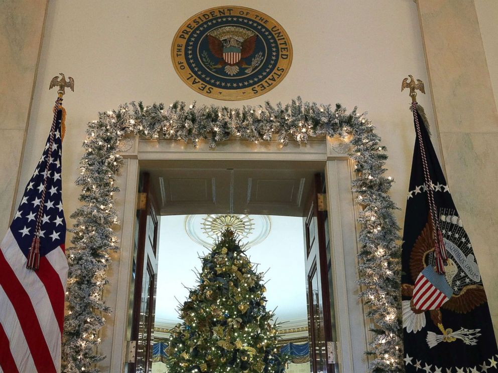  White  House  reveals 2019 Christmas  decorations  ABC News