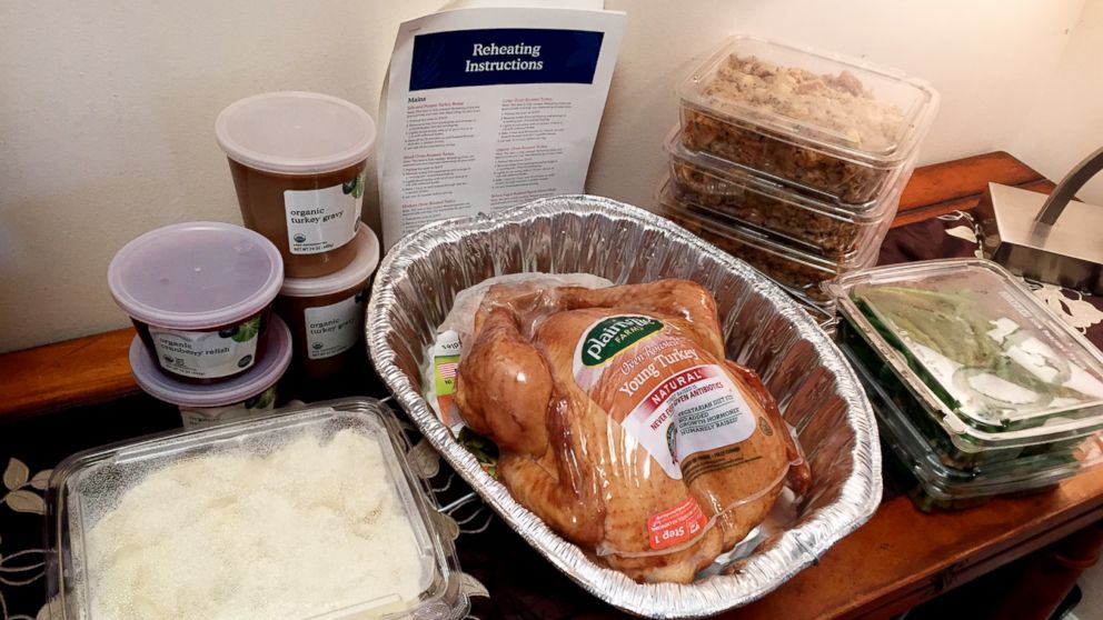 PHOTO: "Good Morning America" tried out a prepared meal for Thanksgiving dinner from Whole Foods. 