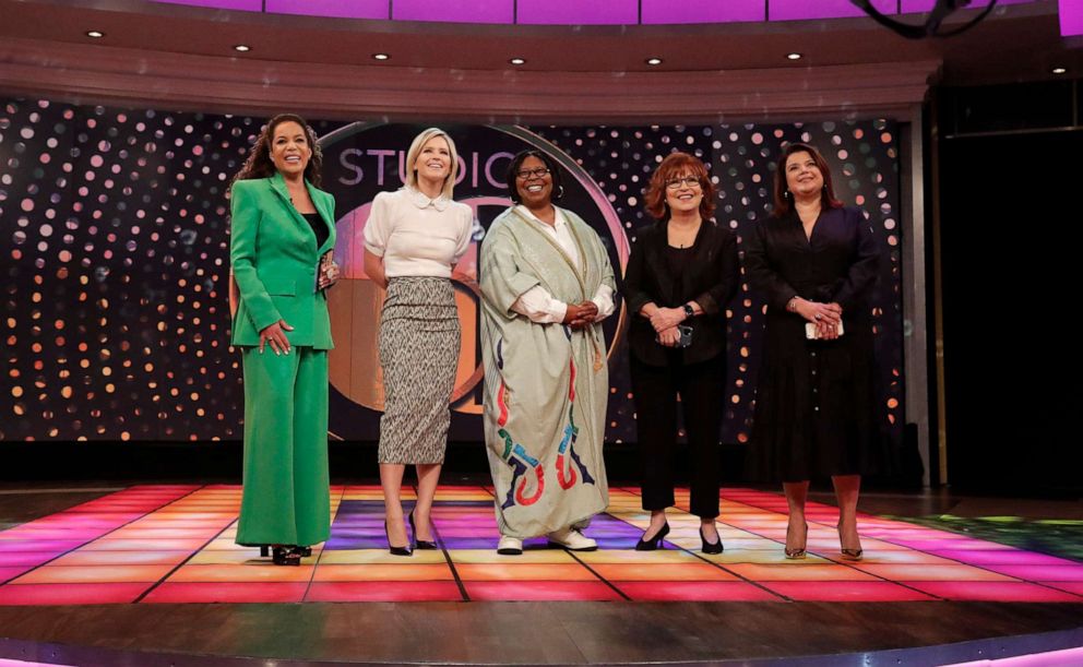 PHOTO: "The View" celebrates Whoopi Goldberg's birthday with performances by Freeda Payne and Anita Ward, and a surprise visit from former co-host Nicolle Wallace on ABC, Nov. 12, 2021.