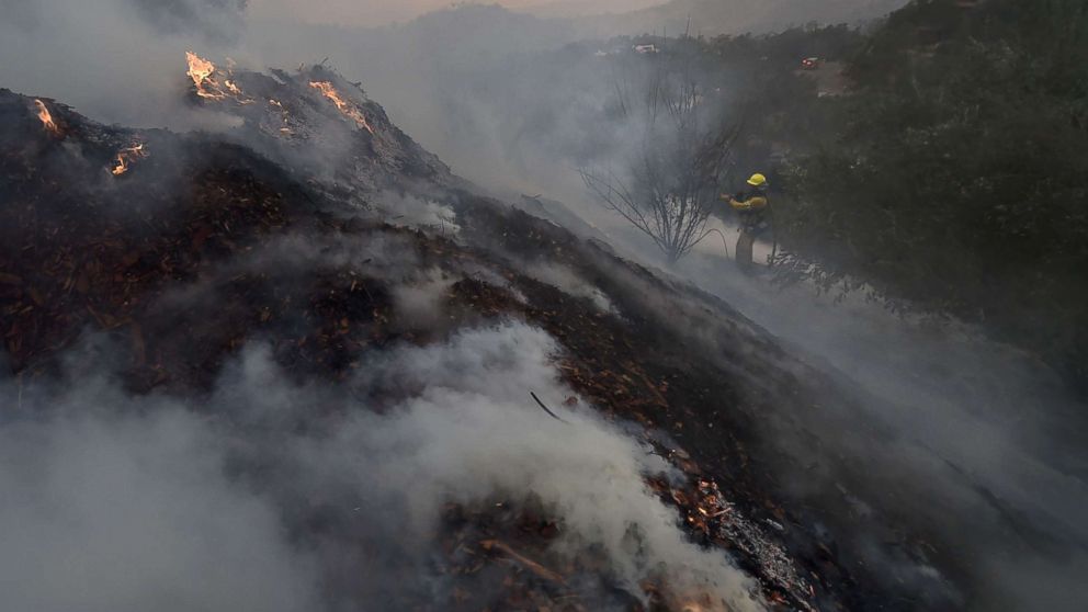 Thomas Fire In California Now The 2nd Largest In States History Abc News