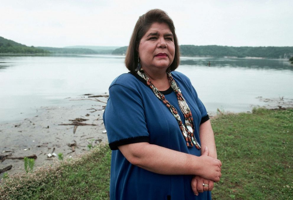PHOTO: Chief Wilma Mankiller, of the Cherokee, poses for a portrait in June, 1992.  