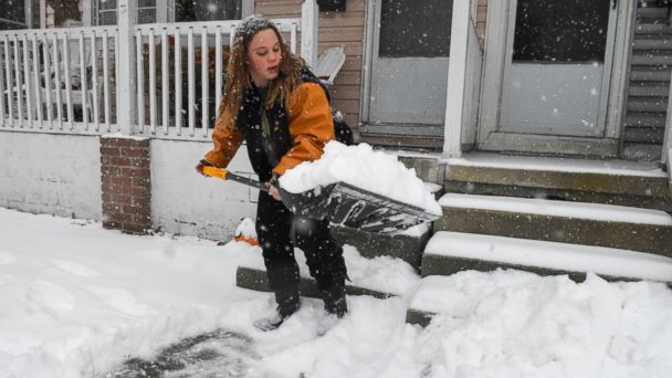 At least 7 dead as snow wreaks havoc on East Coast