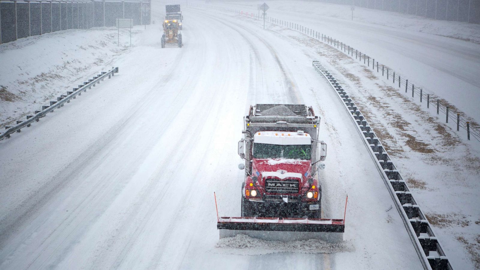 18 die as monster storm brings rain, snow, cold across US - WTOP News