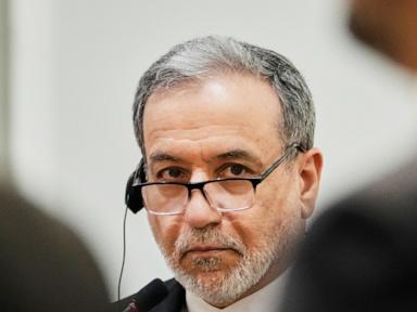 Iran attacks Bahrain and Kuwait following US strikes and threatens to halt talks