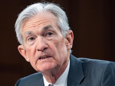 Trump's comments won't affect interest rate decisions by the Fed, Powell says