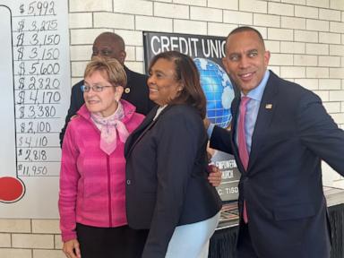 Jeffries says Democrats 'on the verge' of winning the House. It puts speaker's gavel in reach
