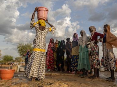 Nearly 118 million people were displaced by conflict, persecution last year, UN says