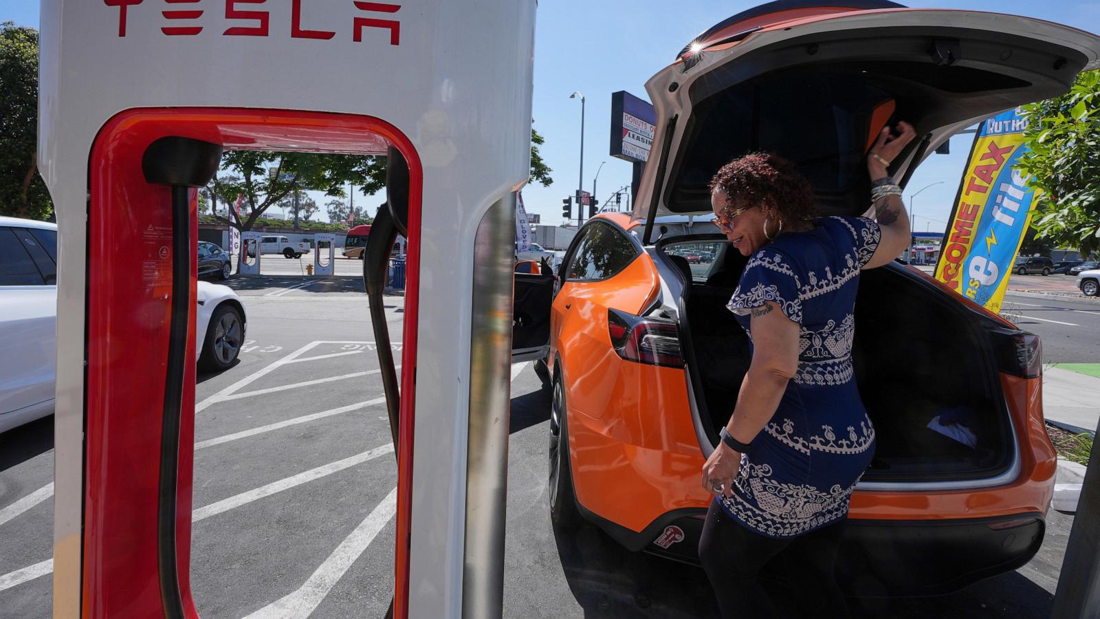 Transportation chief seeks to weaken fuel economy standards, calls Biden-era rule ‘illegal’